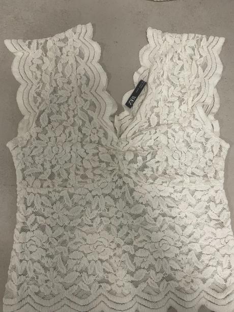 Zara crop top xs, šortky bershka xs a klobuk, bershka,xs