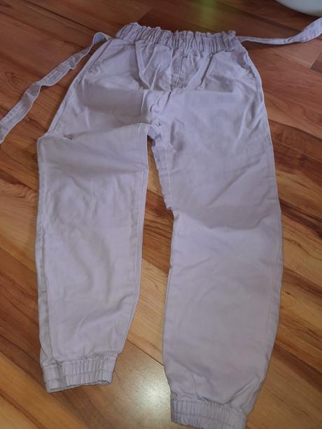 Úžasné hrubšie nohavice, 140