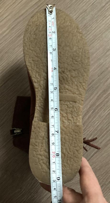 Členkové čižmičky so strapcami, zara,33