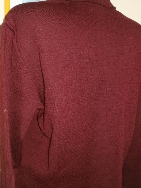 Bordový hrubší sveter, 47