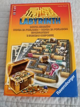 Spoločenská hra labyrinth honba za pokladom,