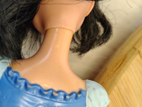 Zberateľská retro bábika snehulienka, mattel cfb77,