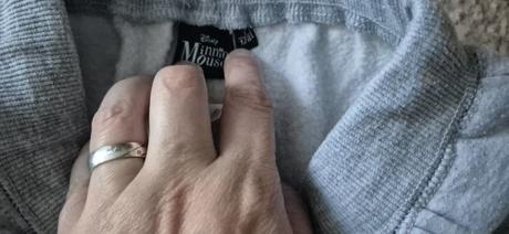 Teplejšie tepláčky, 128