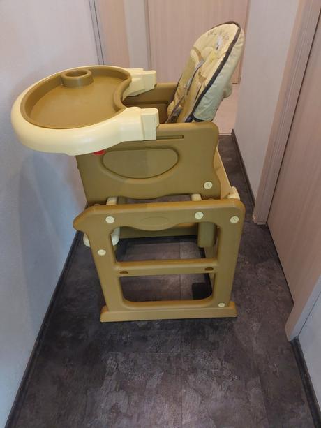 Detská jedálenská stolička, 