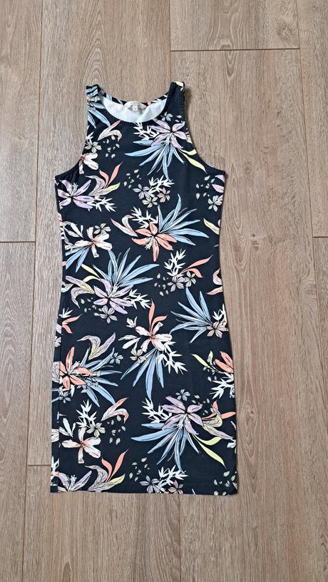 Kvietkované minišaty, c&a,s