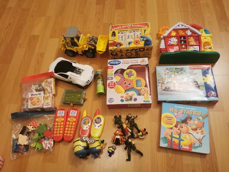 Balík hračiek a knižiek, 