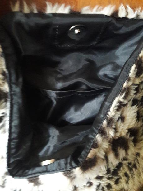 Kozusinova leo kabelka,