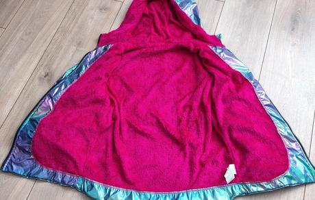 Krásna dievčenská bundička, veľ. 152, 152