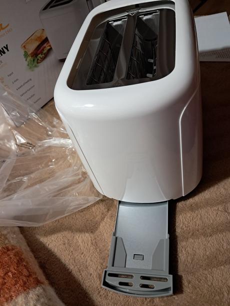 Toastovac eta nepouzity, novy, eta