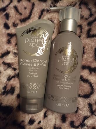 Set s aktívnym uhlím,