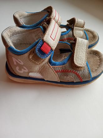 Sandálky, protetika,24