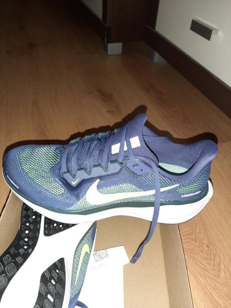 Tenisky, nike,42