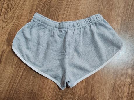 Šortky, fishbone,s
