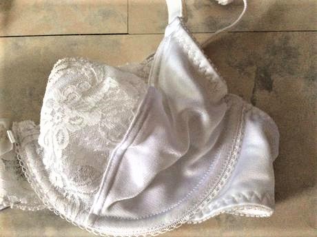 Luxusná podprsenka bez výstuže s kosticam, 75b