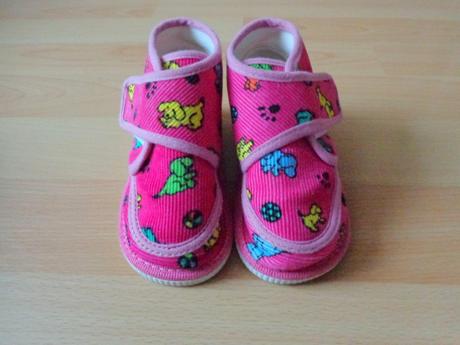 Ružové papučky, baťa,21