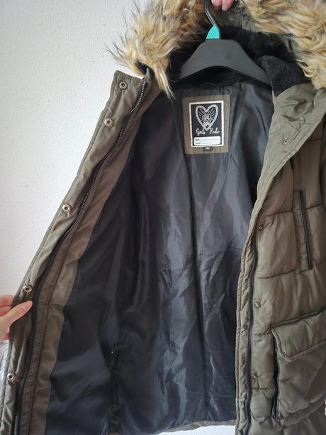 Dievčenská zimná bunda, c&a,140