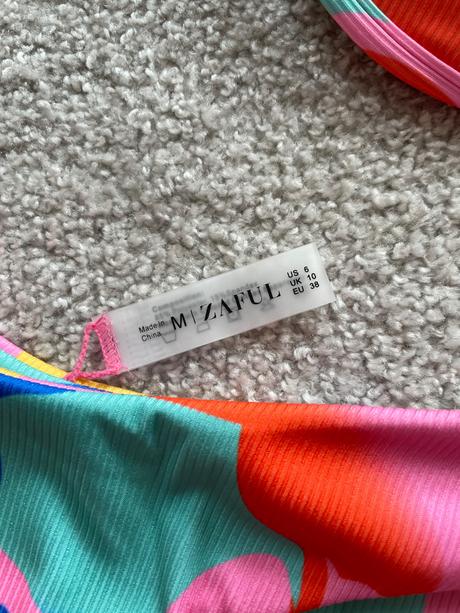 Krasne farebne plavky, m