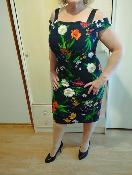 Šaty elastické, 44