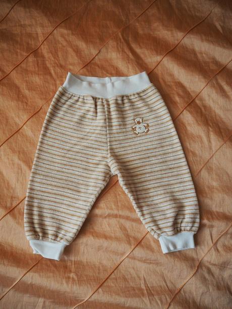 Velúrové tepláčky, 62