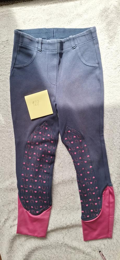 Jazdecke nohavice, 134