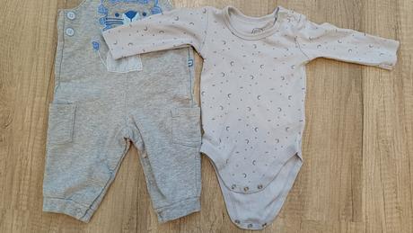 Body a nohavice na traky, 68