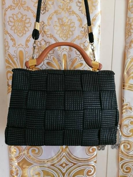 Kabelka crossbody, 