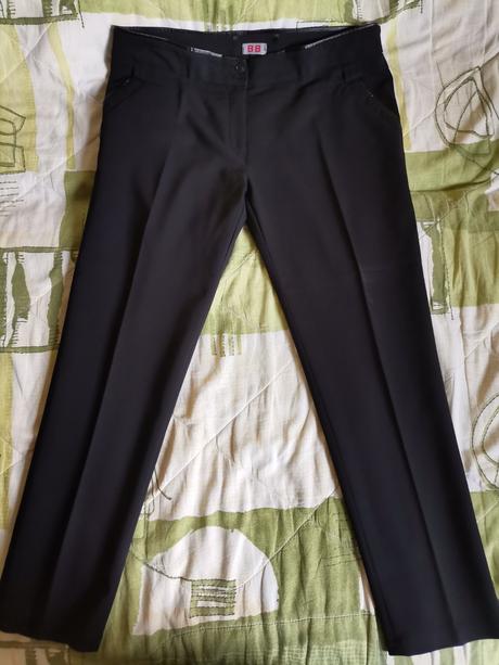 Dámske čierne nohavice č. 44, 44