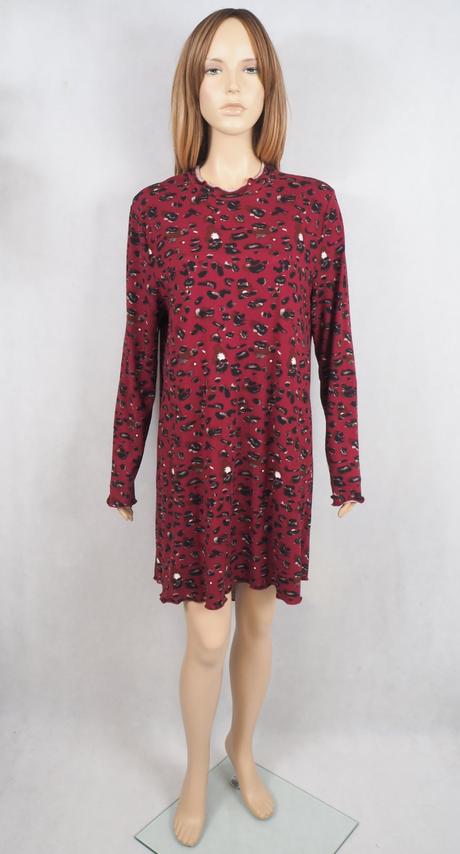 Kvalitné úpletové šaty, 46