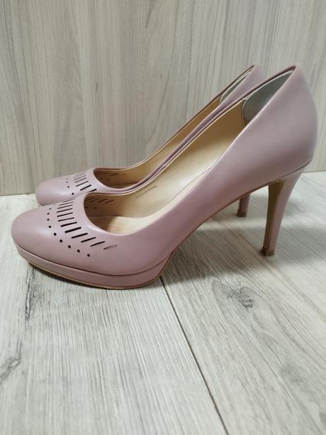 Kožené lodičky baťa, baťa,40