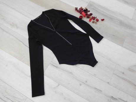 In vogue-  body čierne so štrasovým zipsom-38v,, 38