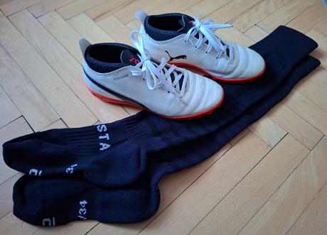 Kopačky (turfy) + štucne, puma,32