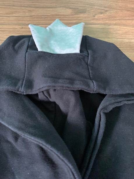 Mikina s volánikom, 122