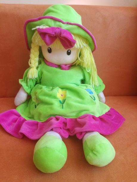 Pekná bábika, dl. 55 cm,,