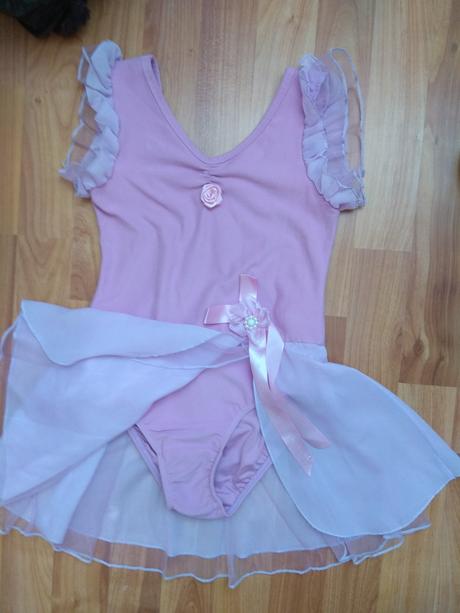 Dres na tanecnu, balet, 128