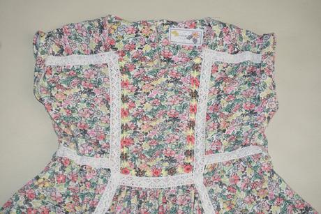 104/110 next kvietkovane saty,4-5 r., next,110