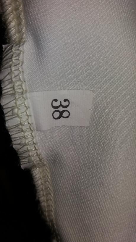 Spolocenske saticky, 38