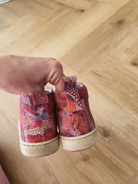 Ručne šité kožené topánky zn emel, 27