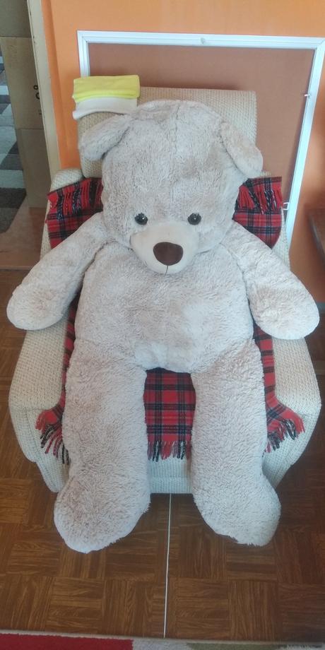 Obrovské plyšové macko, 