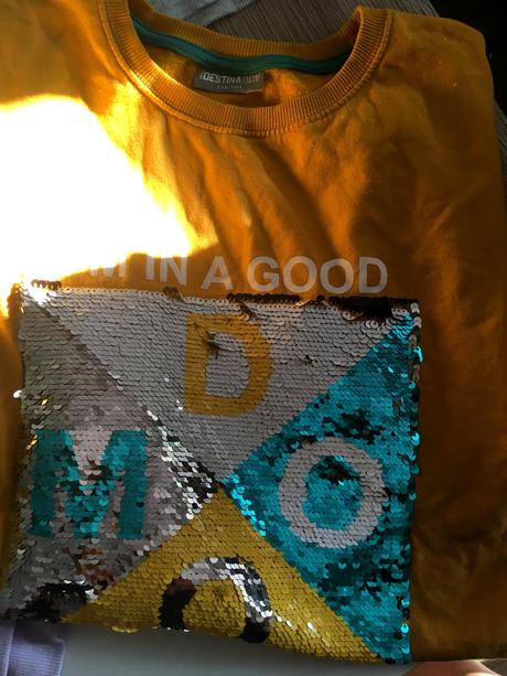 2x mikiny, veľ. 158, spolu 6 eur, 158