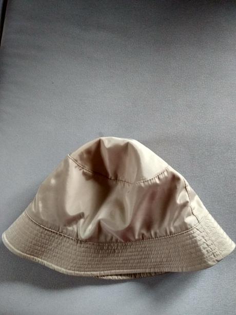 Dámsky klobúk, amisu