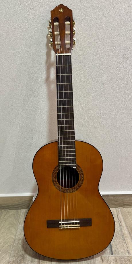 Detská gitara yamaha, 