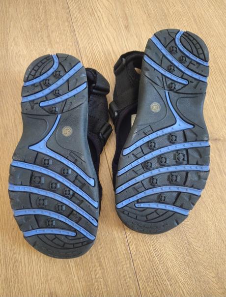 Sandale, reserved,36