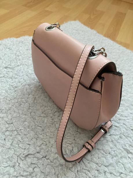Crossbody kabelka nica,
