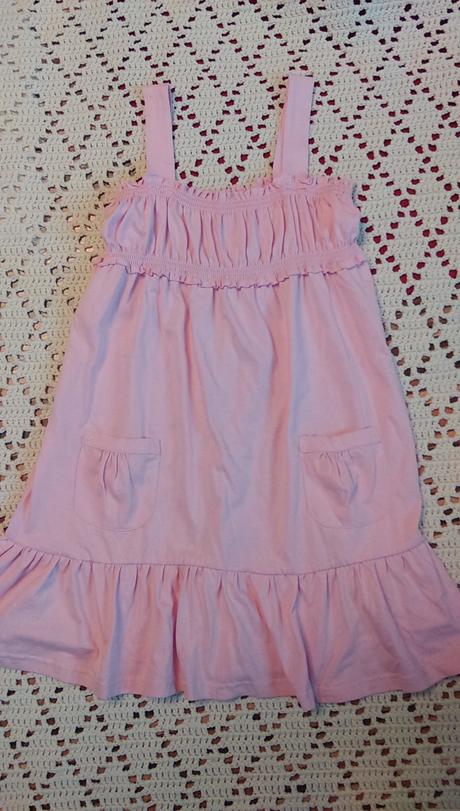 Príjemné šaty, 152