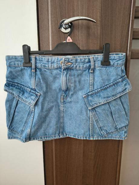 Rifľová sukňa, pull&bear,42