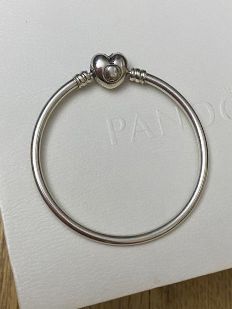 Pandora srdiečkovy naramok, pandora