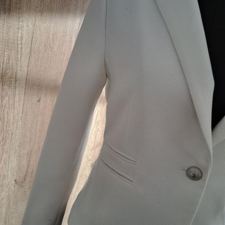 Elegantné krémové sako, orsay,m