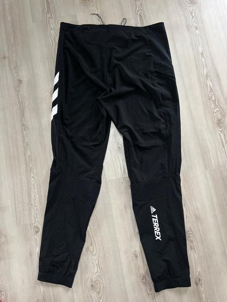 Bezecke nohavice adidas, adidas,36
