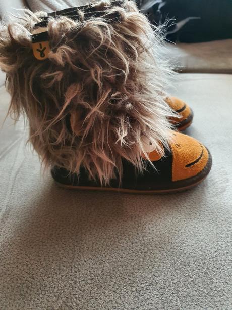 Cizmicky emu australia, 27