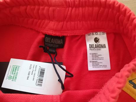 Kraťasy v 158/164, 146